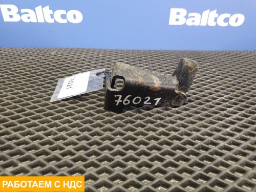 Кронштейн фары