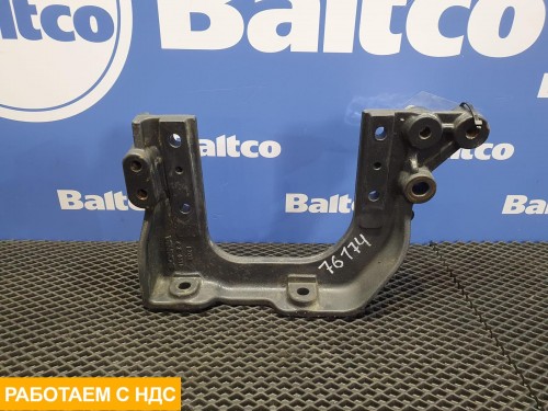 Кронштейн крыла